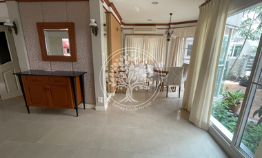 4 Bedrooms Townhouse for Sale or Rent in Baan Klang Krung British Town Thonglor