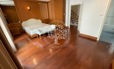 4 Bedrooms Townhouse for Sale or Rent in Baan Klang Krung British Town Thonglor