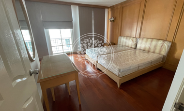4 Bedrooms Townhouse for Sale or Rent in Baan Klang Krung British Town Thonglor