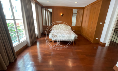 4 Bedrooms Townhouse for Sale or Rent in Baan Klang Krung British Town Thonglor