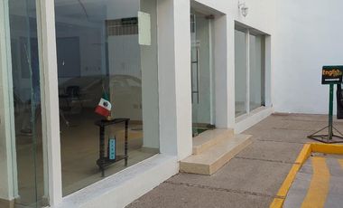 Local Comercial Escuela en Venta sobre el  Boulevard Adolfo López Mateos, 3021 Oriente, León, Gto. Frente Hotel