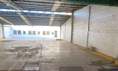 Local Comercial Escuela en Venta sobre el  Boulevard Adolfo López Mateos, 3021 Oriente, León, Gto. Frente Hotel