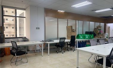 Office Space for Lease Rent 170 sqm in Diliman Quezon City Ready to Move-in
