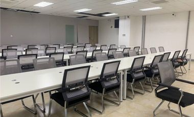 Office Space for Lease Rent 170 sqm in Diliman Quezon City Ready to Move-in