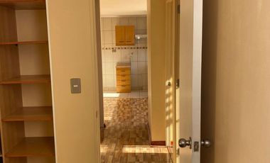 Se vende  amplio depto  3D 1B metro Barrancas Pudahuel