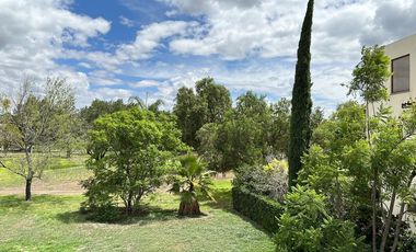 VENTA DE CASA EN BALVANERA CON VISTA AL CAMPO DE GOLF