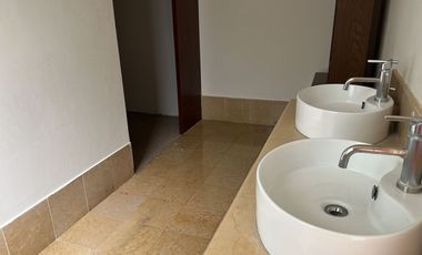 VENTA DE CASA EN BALVANERA CON VISTA AL CAMPO DE GOLF