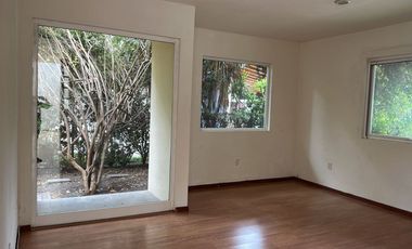 VENTA DE CASA EN BALVANERA CON VISTA AL CAMPO DE GOLF