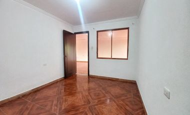 CASA RENTERA DE 7 DEPARTAMENTOS EN EL SECTOR DE LA AV. DE LOS MIGRANTES