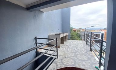 CASA RENTERA DE 7 DEPARTAMENTOS EN EL SECTOR DE LA AV. DE LOS MIGRANTES