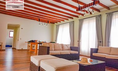 🏠León Propiedades vende moderna casa estilo mediterraneo en sector Cuyuncavi Alto🏠