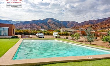 🏠León Propiedades vende moderna casa estilo mediterraneo en sector Cuyuncavi Alto🏠