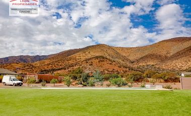 🏠León Propiedades vende moderna casa estilo mediterraneo en sector Cuyuncavi Alto🏠