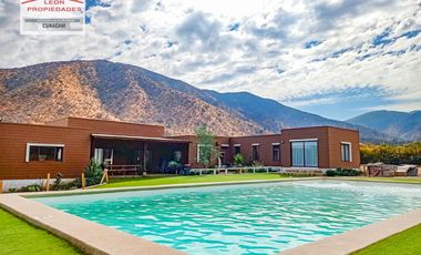 🏠León Propiedades vende moderna casa estilo mediterraneo en sector Cuyuncavi Alto🏠