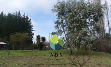 Parcela con casa y piscina, a pasos del centro de Quillón
