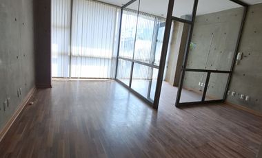Excelente e iluminada oficina  ubicada en un moderno edificio en el corazón de Reñaca