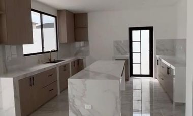 Samborondon, Renta Linda casa 3 dormitorios con Piscina