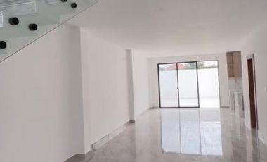 Samborondon, Renta Linda casa 3 dormitorios con Piscina