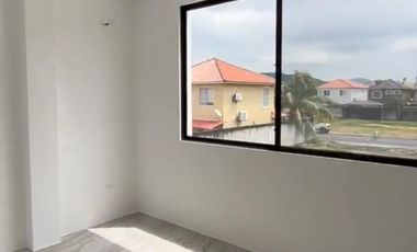 Samborondon, Renta Linda casa 3 dormitorios con Piscina