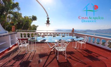 Casa en renta vacacional con alberca y áreas de jardín, sky roof, bar y asador