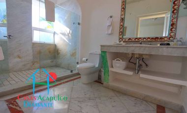 Casa en renta vacacional con alberca y áreas de jardín, sky roof, bar y asador