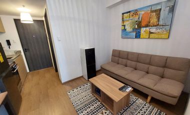 Well-furnished 1 Bedroom for Rent at The Rise Makati