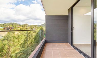 PR16148 Oficina en arriendo en el sector Altos de las palmas, Envigado