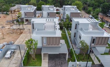 New 4 Bedroom Luxury Modern Pool Villa for SALE