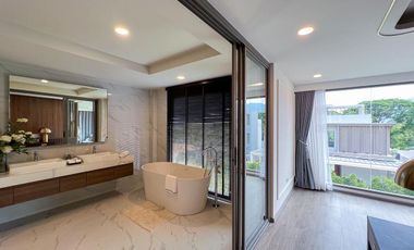 New 4 Bedroom Luxury Modern Pool Villa for SALE