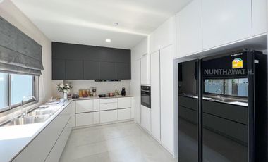 New 4 Bedroom Luxury Modern Pool Villa for SALE