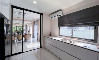 New 4 Bedroom Luxury Modern Pool Villa for SALE