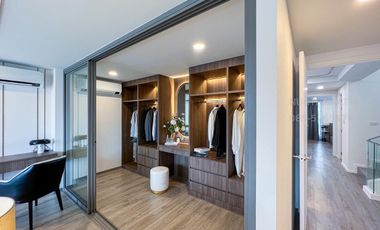 New 4 Bedroom Luxury Modern Pool Villa for SALE