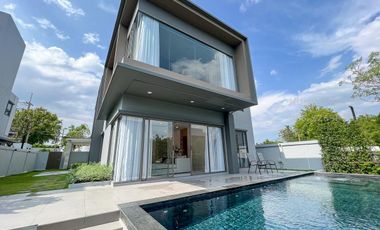 New 4 Bedroom Luxury Modern Pool Villa for SALE