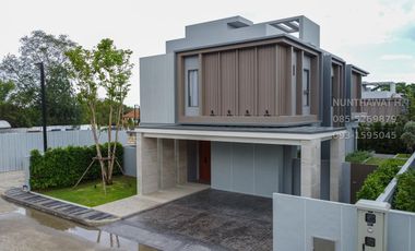 New 4 Bedroom Luxury Modern Pool Villa for SALE