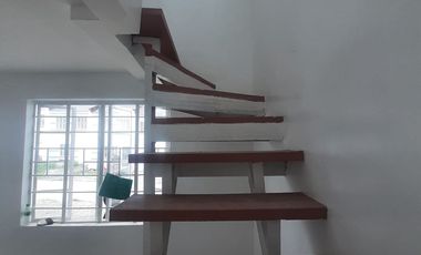 Fmetro manila hills- brgy san jose Rodriguez montalban rizal near litex commonwealth  6kms away from Quezon City Boundary  EATURES AND AMENITIES   * 2
