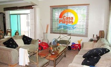 Casa grande y moderna de Venta en Playas Villamil, via a Data km 3.5