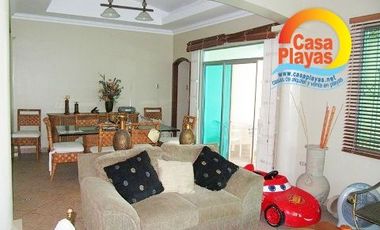 Casa grande y moderna de Venta en Playas Villamil, via a Data km 3.5