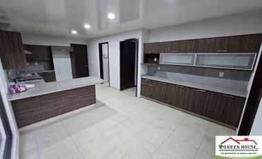 VENTA HERMOSA CASA EN RINCÓN DE LOS ENCINOS, LERMA, ESTADO DE MÉXICO