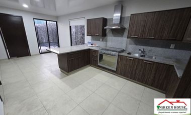VENTA HERMOSA CASA EN RINCÓN DE LOS ENCINOS, LERMA, ESTADO DE MÉXICO