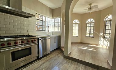 LAS CAÑADAS ZAPOPAN OPORTUNIDAD CASA EN VENTA EN COTO LA NORIA ESTILO EUROPEO