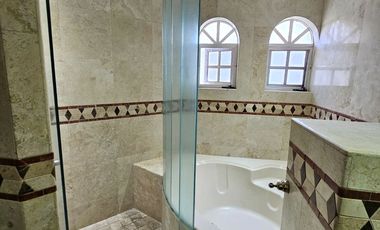 LAS CAÑADAS ZAPOPAN OPORTUNIDAD CASA EN VENTA EN COTO LA NORIA ESTILO EUROPEO