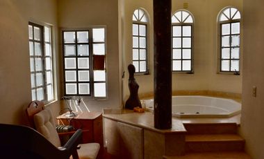 LAS CAÑADAS ZAPOPAN CASA EN VENTA EN COTO LA NORIA ESTILO EUROPEO