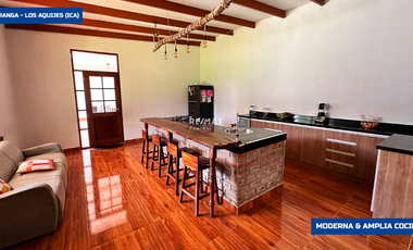 Lujosa Casa De Campo En Venta - Los Aquijes (Ica)
