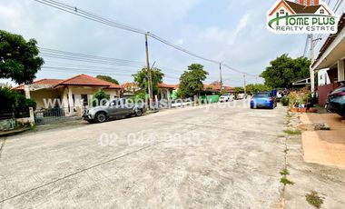 หมู่บ้านริมบึง ฉะเชิงเทรา ใกล้ตลาดสดปองพล