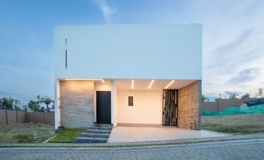 Casa en venta en Lomas de Angelópolis II, excelente ubicación!