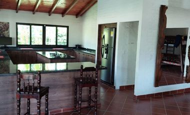 LOTE Y FINCA EN ROZO