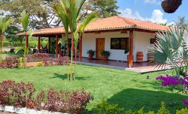 LOTE Y FINCA EN ROZO
