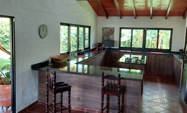 LOTE Y FINCA EN ROZO
