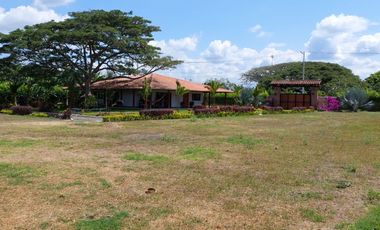 LOTE Y FINCA EN ROZO