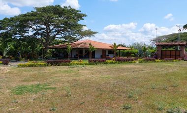 LOTE Y FINCA EN ROZO